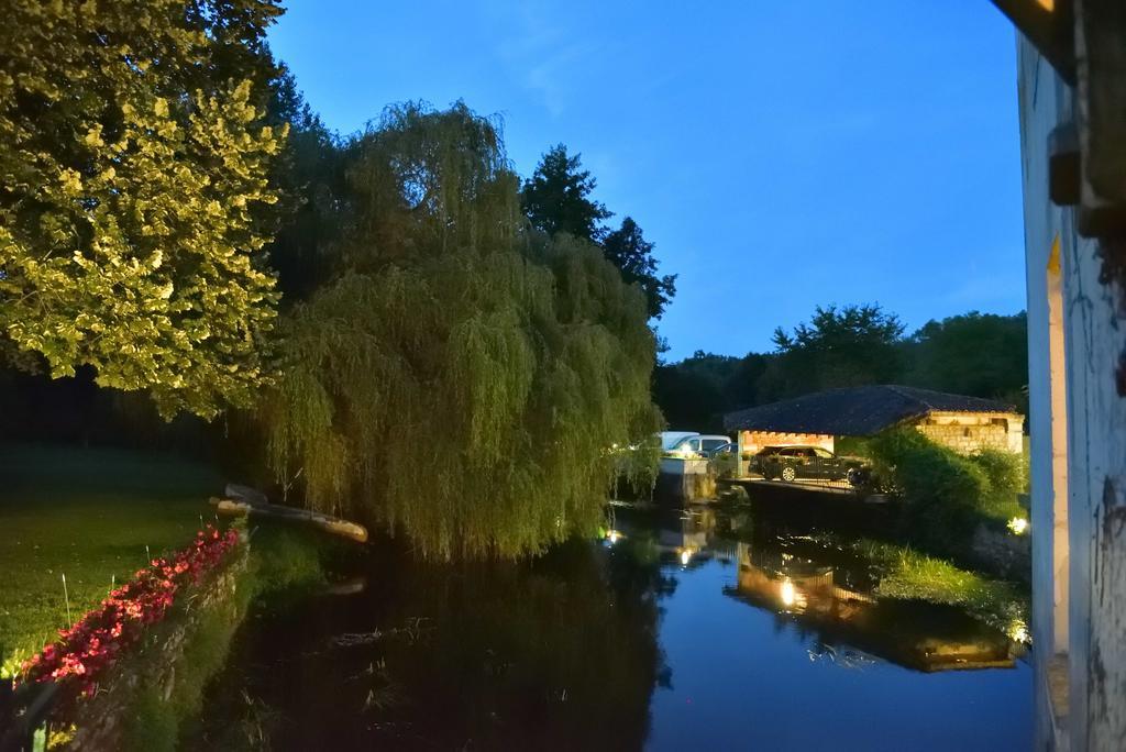 Moulin De Vigonac Hotel Valeuil Eksteriør billede